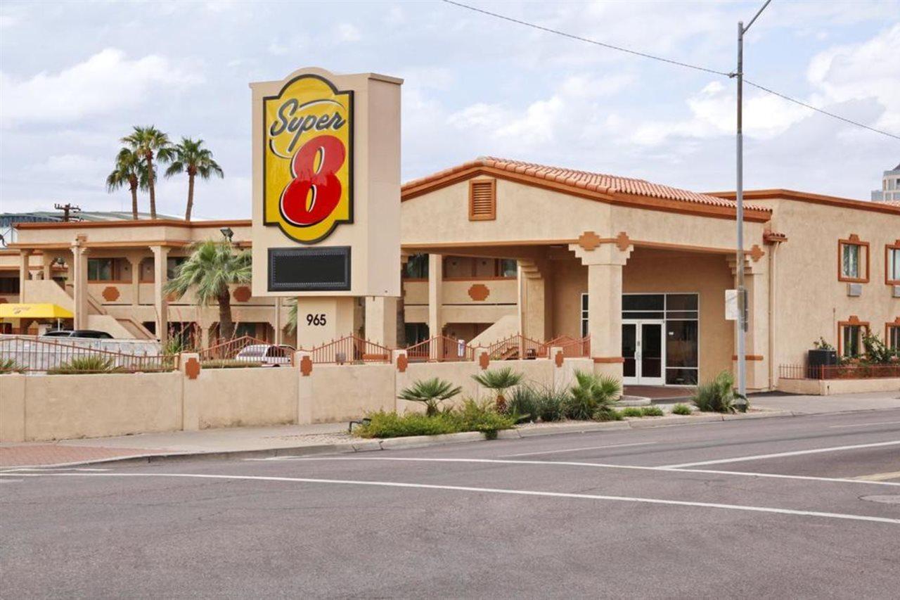 Super 8 By Wyndham Phoenix Downtown Exterior foto